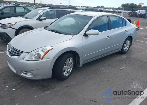 2010 Nissan Altima 2.5 S z USA, uszkodzony, nr VIN 1N4AL2AP7AN535372